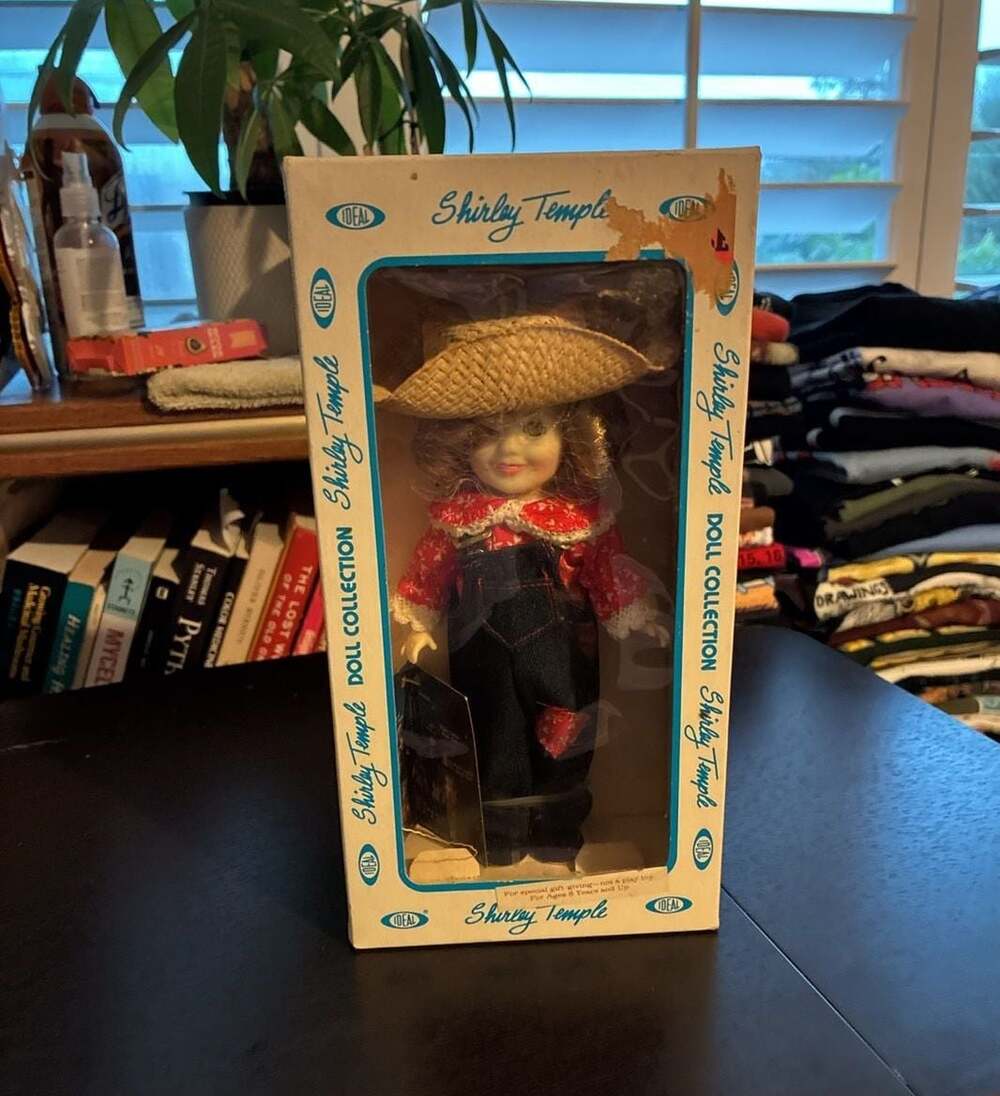 Vintage 1982 Ideal Shirley Temple Doll Collection Rebecca of Sunnybrook Farm NRF